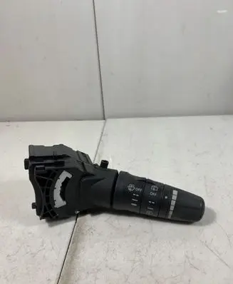 Nissan X-Trail T30 Wiper control stalk 252608H905