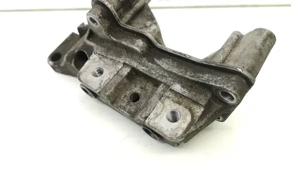 Volkswagen Golf V Engine mounting bracket 036199275AE