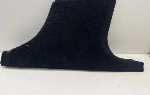 (B) pillar trim (bottom)