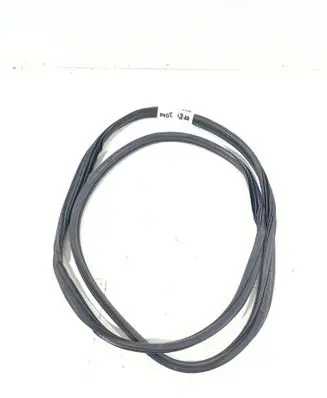 Peugeot 3008 I Front door rubber seal 