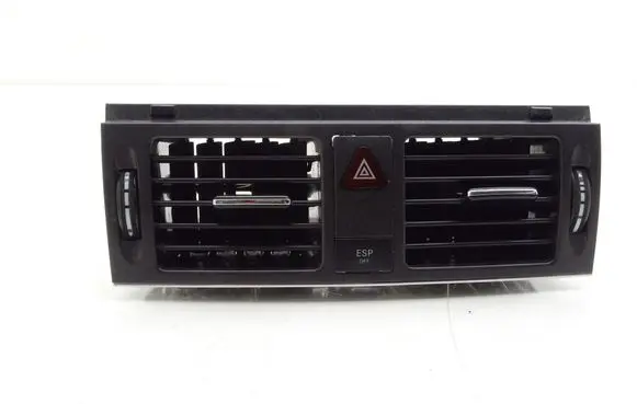 Mercedes-Benz C W204 Dashboard air vent grill cover trim A2048305754