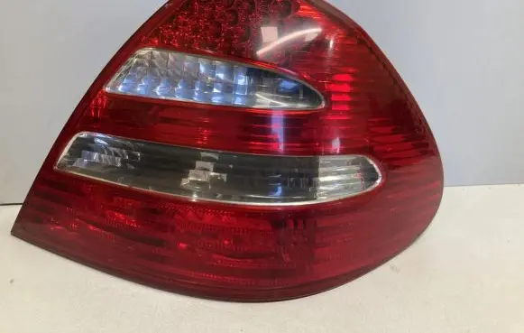 Mercedes-Benz E W211 Rear/tail lights A2118200664 334010