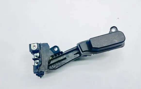 BMW 5 G30 G31 Other engine bay part 5865091 9339825