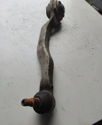 Mercedes-Benz CLS C219 Front ball joint 3111002