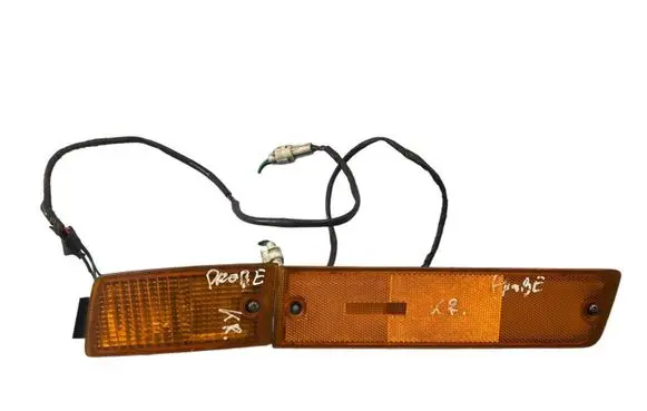Ford Probe Front indicator light 2BE936874 2SM936876