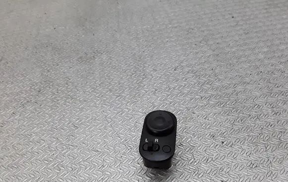 Chevrolet Lacetti Wing mirror switch
