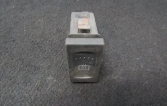 Volkswagen PASSAT B5 Windscreen/window heater switch 3b0959621c
