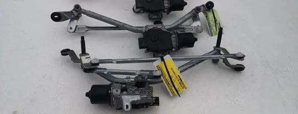Renault Captur II Wiper motor 288008337R 288001161R