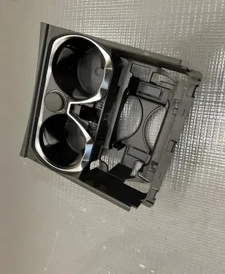 Cup holder front