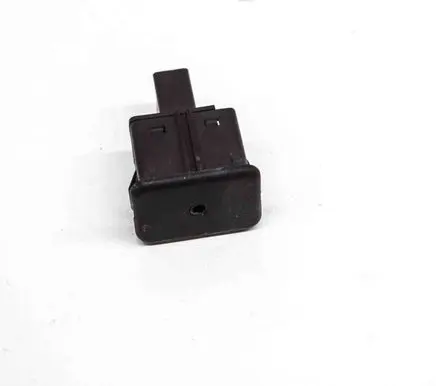 Chevrolet Camaro AUX in-socket connector 25832461