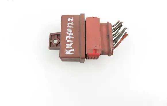 Peugeot 607 Fuel pump relay 