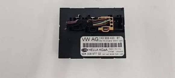 Volkswagen Scirocco Comfort/convenience module 1K0959433BT 5DK00897702 00020000