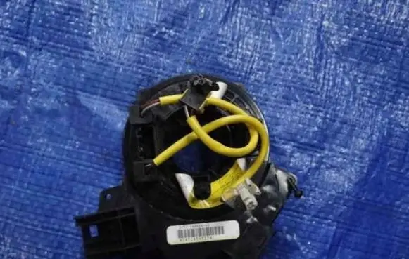 Ford C-MAX I Airbag slip ring squib (SRS ring) 19860803