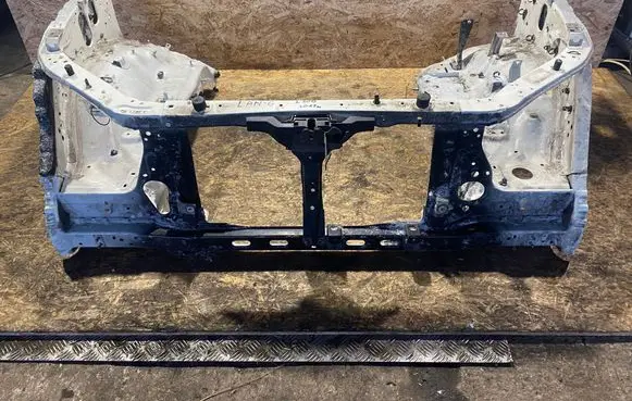 Mitsubishi L200 Body 