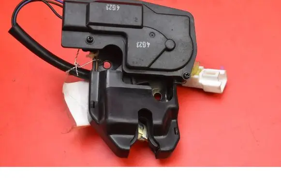 Tailgate/trunk/boot lock/catch/latch