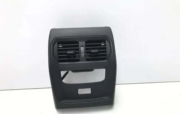 Rear air vent grill