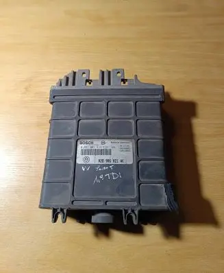 Volkswagen PASSAT B4 Engine control unit/module 028906021AK 0281001312