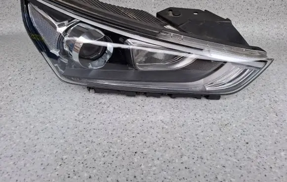 Hyundai Ioniq Headlight/headlamp 92102g2 0667