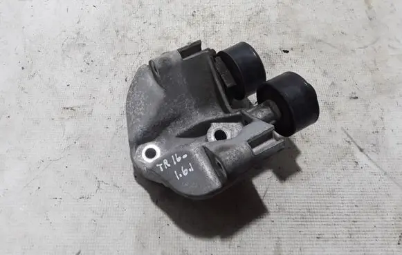 Renault Trafic III (X82) Generator/alternator bracket 117105508R