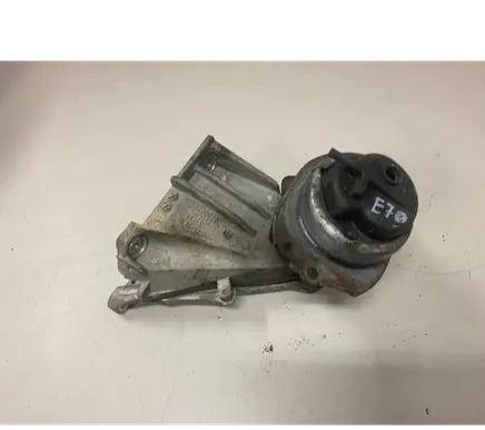 BMW X5 E70 Engine mount bracket P679301801 16004212 35339