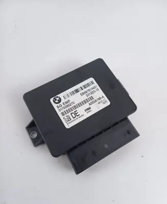 BMW X3 F25 Hand brake control module 6878144