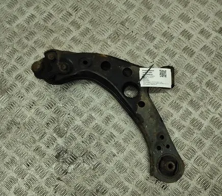 Toyota Prius (XW50) Front lower control arm/wishbone 4806847060