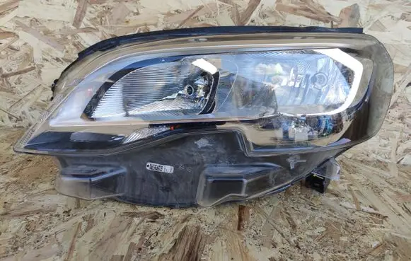 Peugeot Expert Headlight/headlamp 9808572680 3241670