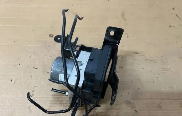 Peugeot 308 ABS Pump 9830315580