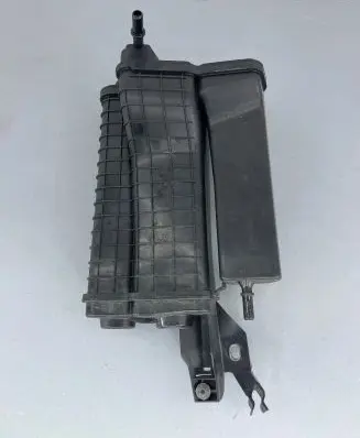 Active carbon filter fuel vapour canister