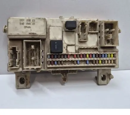 Volvo V50 Fuse module 31254903 519096804