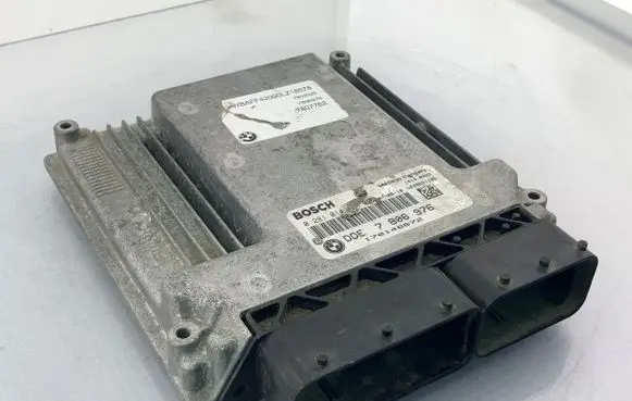 BMW 5 E60 E61 Engine control unit/module 7806976 7806576 7807762