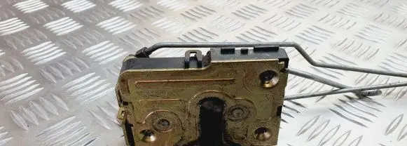 Opel Movano A Front door lock 