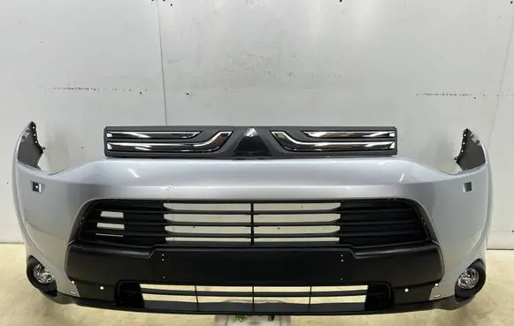 Mitsubishi Outlander Front bumper 6400D558ZZ