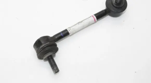 Tesla Model Y Rear anti-roll bar/stabilizer link 104449100E