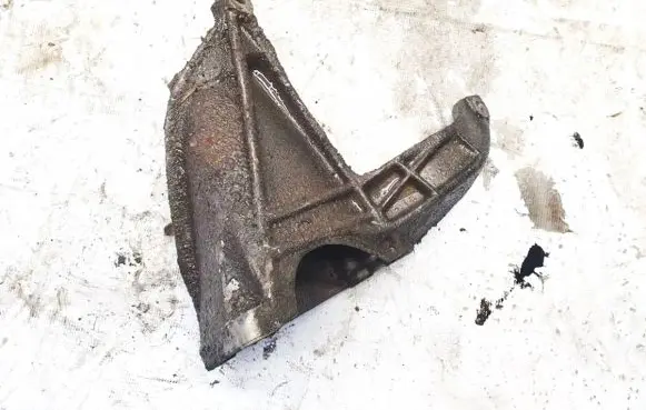 Volkswagen Sharan Engine mounting bracket 7m0199207b