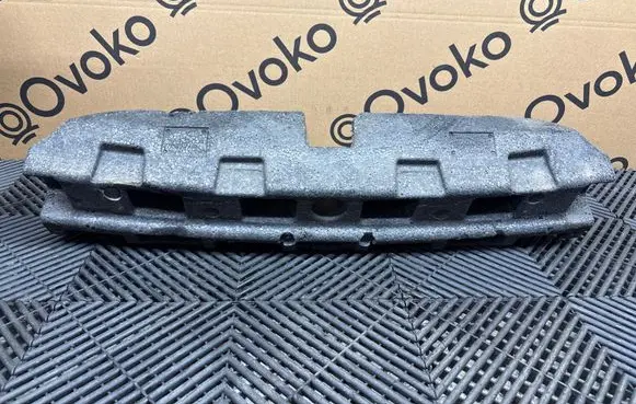 Porsche Cayenne (92A) Front bumper foam support bar