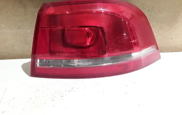 Volkswagen PASSAT B7 Rear/tail lights 3AF945096A