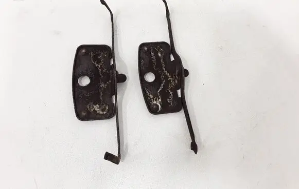 BMW 5 E60 E61 Front brake pad spring 
