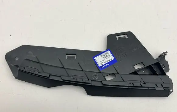 Volvo V70 Front bumper mounting bracket 30796388