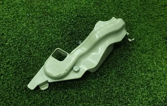 Peugeot 3008 II Other engine bay part 758599180 10778910 V758599180