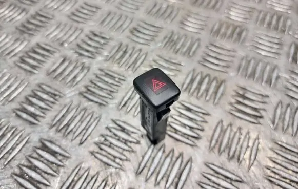 Volvo V70 Hazard light switch 9123685 11W044