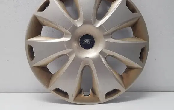 Ford Focus R16 wheel hub/cap/trim AM511000BA