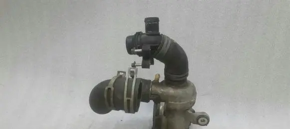 Mercedes-Benz C W205 Electric auxiliary coolant/water pump A2742000207