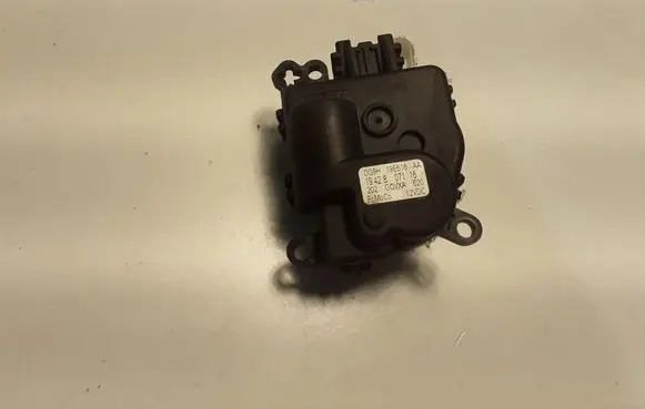 Ford Galaxy Air flap motor/actuator DG9H19E616AA