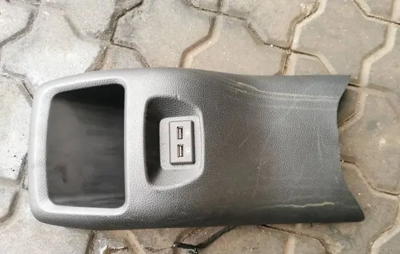 Nissan Qashqai USB socket connector 96930HP00A 969HTHP00A