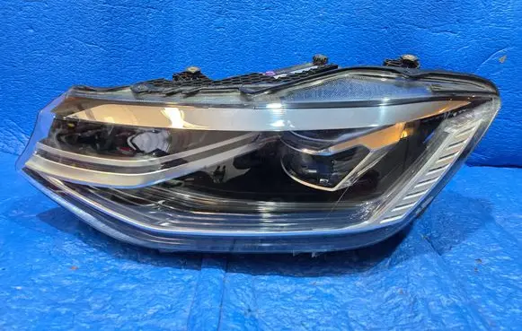 Volkswagen Caddy Headlight/headlamp 2K8941035AH