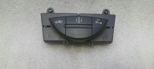Mercedes-Benz CLS C219 Hazard light switch A2118217058