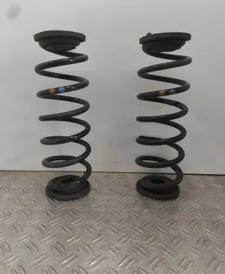 Volkswagen PASSAT CC Rear coil spring