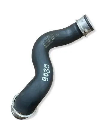 Mercedes-Benz C W204 Engine coolant pipe/hose A2045011682