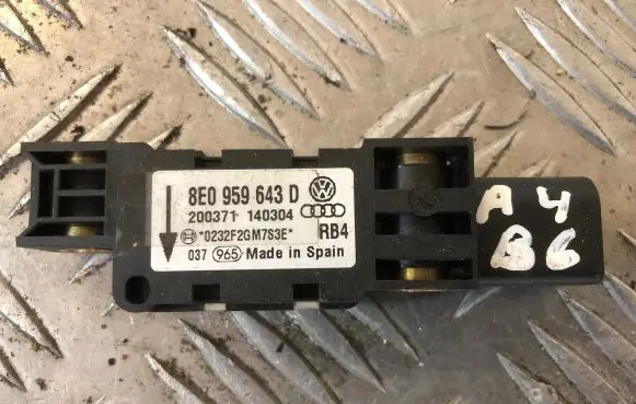 Audi A4 S4 B6 8E 8H Airbag deployment crash/impact sensor 8E0959643D 0232F26M7S3E 200371140344